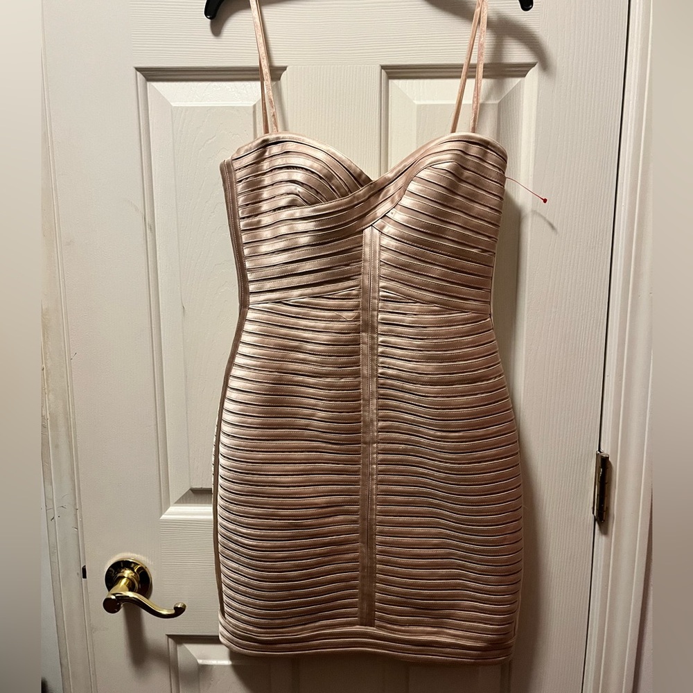 NWT BCBG rose gold dress size 4